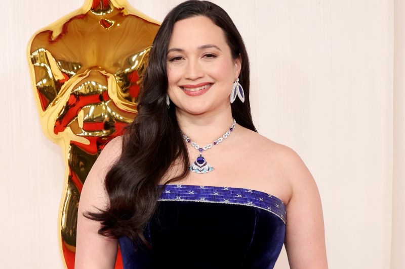 lily-gladstone-breaks-silence-after-emma-stone-wins-best-actress-at-2024-oscars