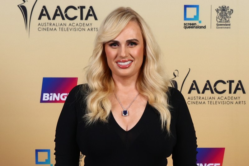 rebel-wilson-rages-at-sacha-baron-cohen-over-leaked-raunchy-scene-a-hole-move