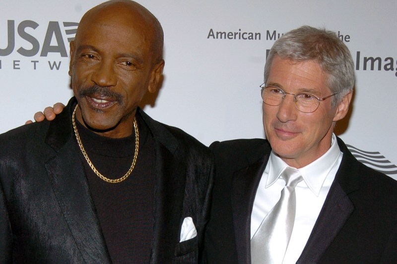 richard-gere-pays-heartfelt-tribute-to-an-officer-and-a-gentleman-costar-louis-gossett-jr