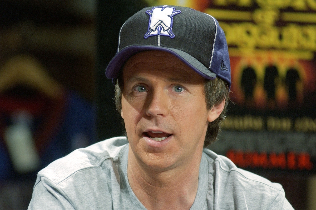 saturday-night-lives-dana-carvey-apologizes-to-sharon-stone-for-racy-sketch