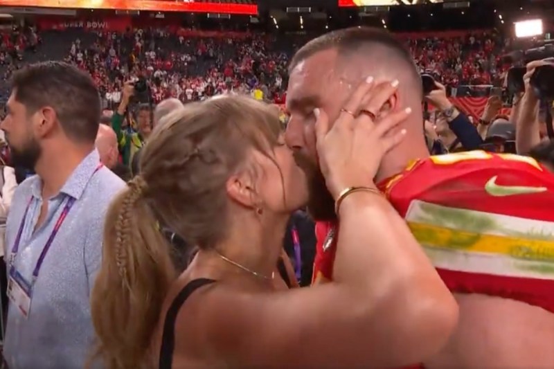 taylor-swift-has-already-written-at-least-2-love-songs-about-travis-kelce