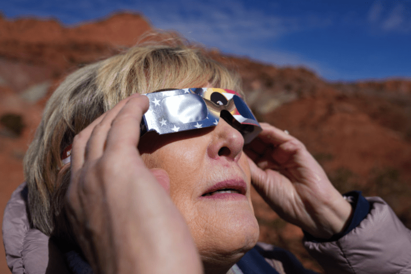 Amazon, Local Retailers Issue Solar Eclipse Glasses Recall