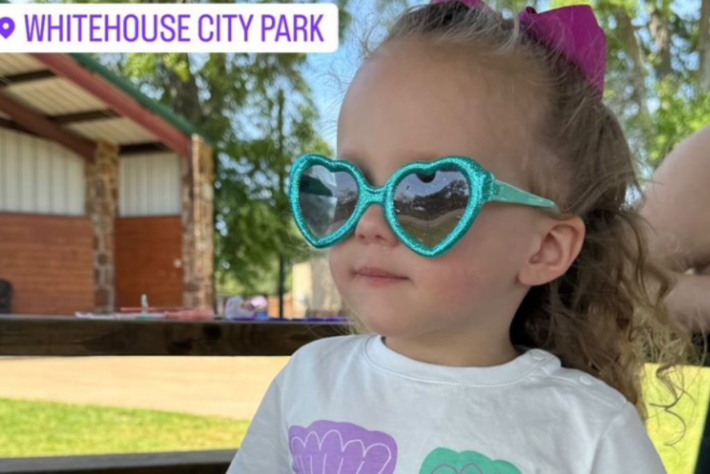 brittany-mahomes-shares-photos-of-big-day-trip-with-daughter-sterling-and-son-bronze-chair