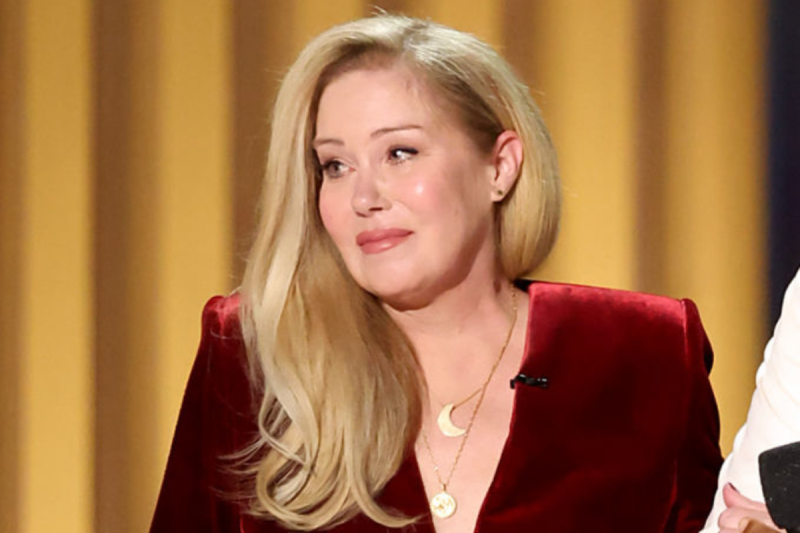 christina-applegate-thought-her-legs-were-just-done-amid-painful-ms-relapse