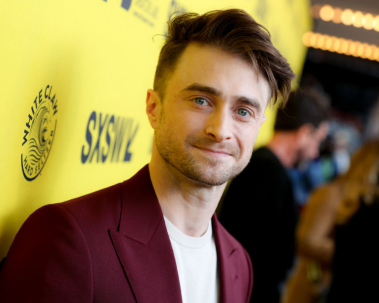 daniel-radcliffe-net-worth-how-much-did-the-harry-potter-star-make