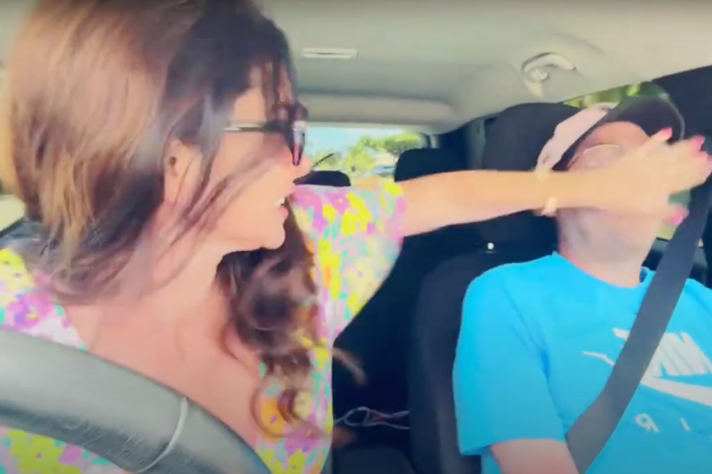 former-howard-stern-show-writer-elisa-jordana-arrested-after-beating-man