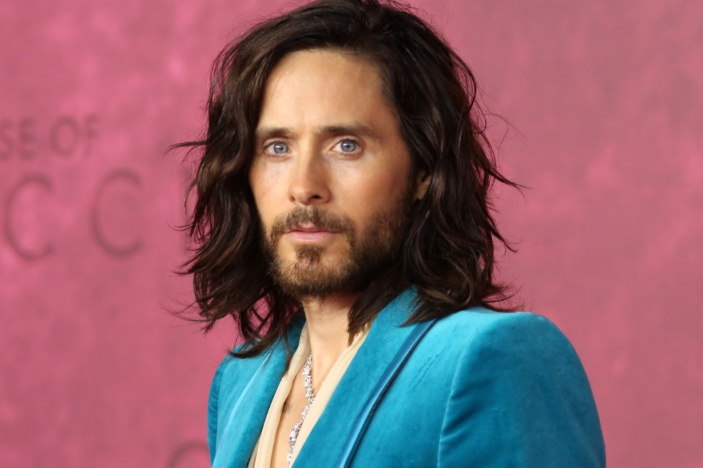 jared-leto-doesnt-mind-fans-comparing-his-look-to-jesus-hes-a-classic