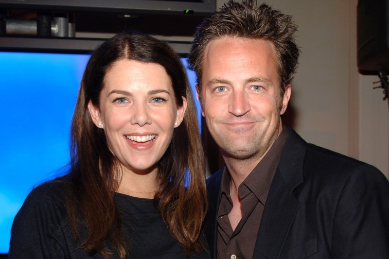lauren-graham-reveals-ex-matthew-perrys-final-birthday-gift-to-her-before-his-death