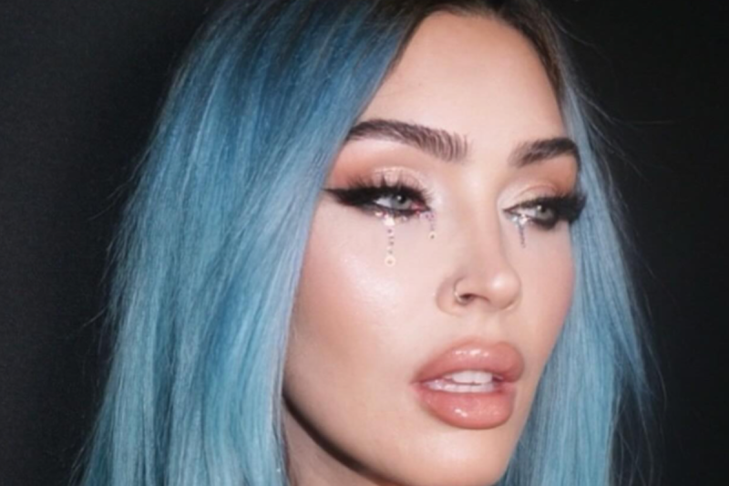 megan-fox-was-crying-diamonds-at-ex-fiance-machine-gun-kellys-birthday-party