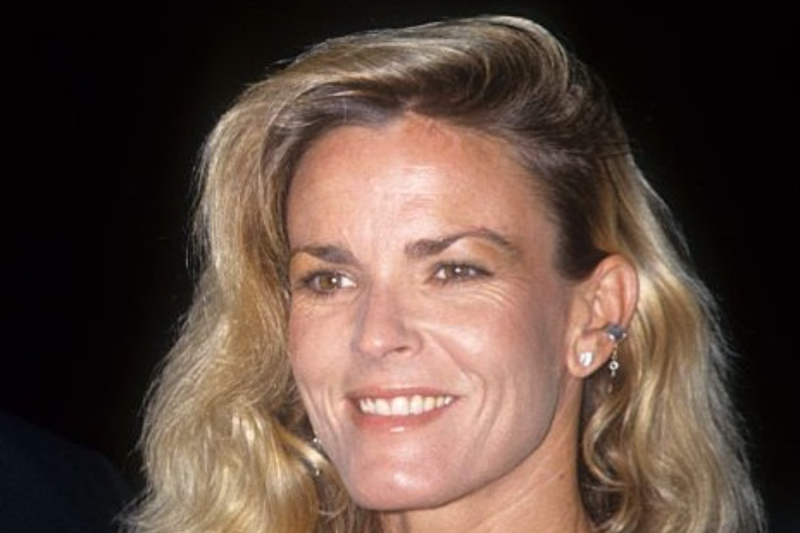 nicole-brown-simpsons-ex-smiling-about-o-j-simpsons-death-im-glad-hes-gone