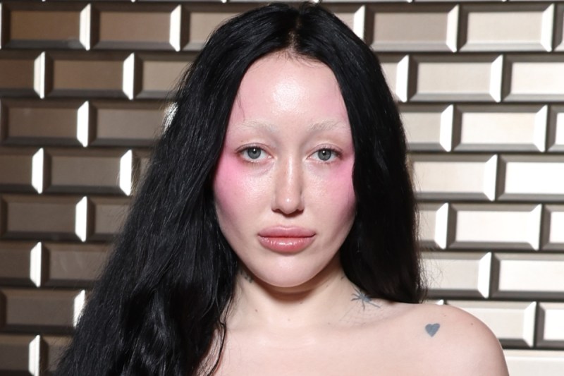 noah-cyrus-breaks-silence-on-love-triangle-rumors-fires-back-at-critic-with-nsfw-comment