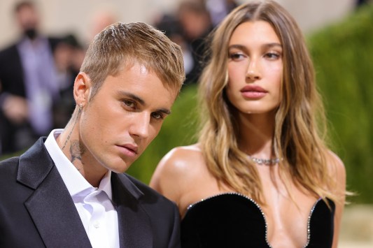 source-reveals-truth-about-justin-and-hailey-biebers-marriage-amid-divorce-rumors