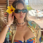 sydney-sweeney-flaunts-figure-in-bikini-top-on-girls-weekend-in-hawaii-with-friends