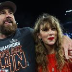 taylor-swift-and-travis-kelce-cant-hide-from-cameras-while-on-la-date