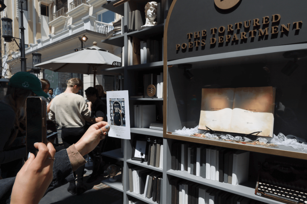 taylor-swifts-tortured-poets-department-la-pop-up-full-of-easter-eggs-hints-at-joe-alwyn-romance