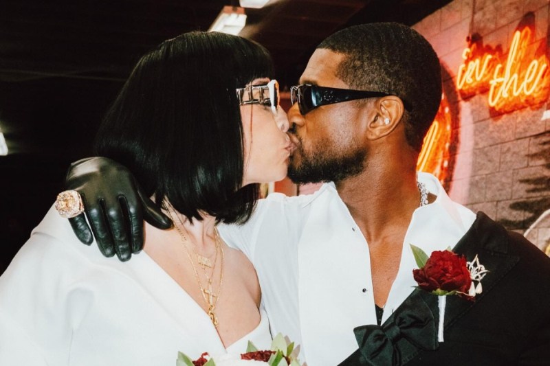 usher-shares-new-pics-from-his-super-bowl-sunday-wedding