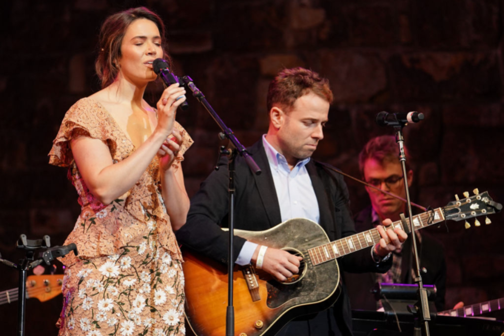 what-happened-to-mandy-moore-what-the-a-walk-to-remember-star-is-doing-now