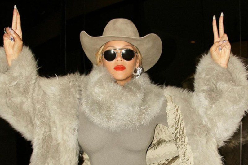 Beyoncé Flaunts Bare Rear in Leather Chaps for ‘Cowboy Carter’ Promo