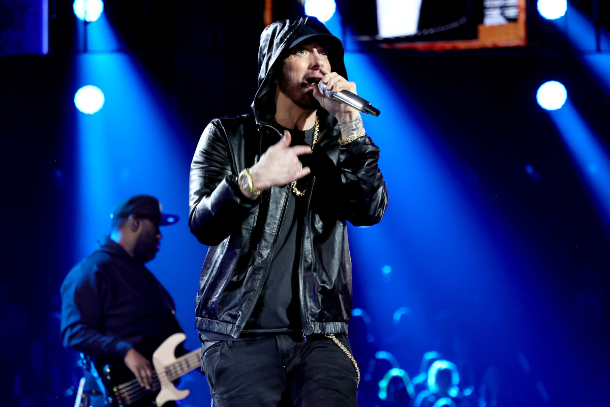 Eminem Announces Death of His Slim Shady Alter Ego With ‘Obituary’ in Detroit Newspaper