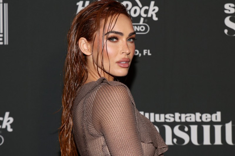 Megan Fox Deletes All Instagram Posts, Unfollows Everyone Amid Machine Gun Kelly Drama
