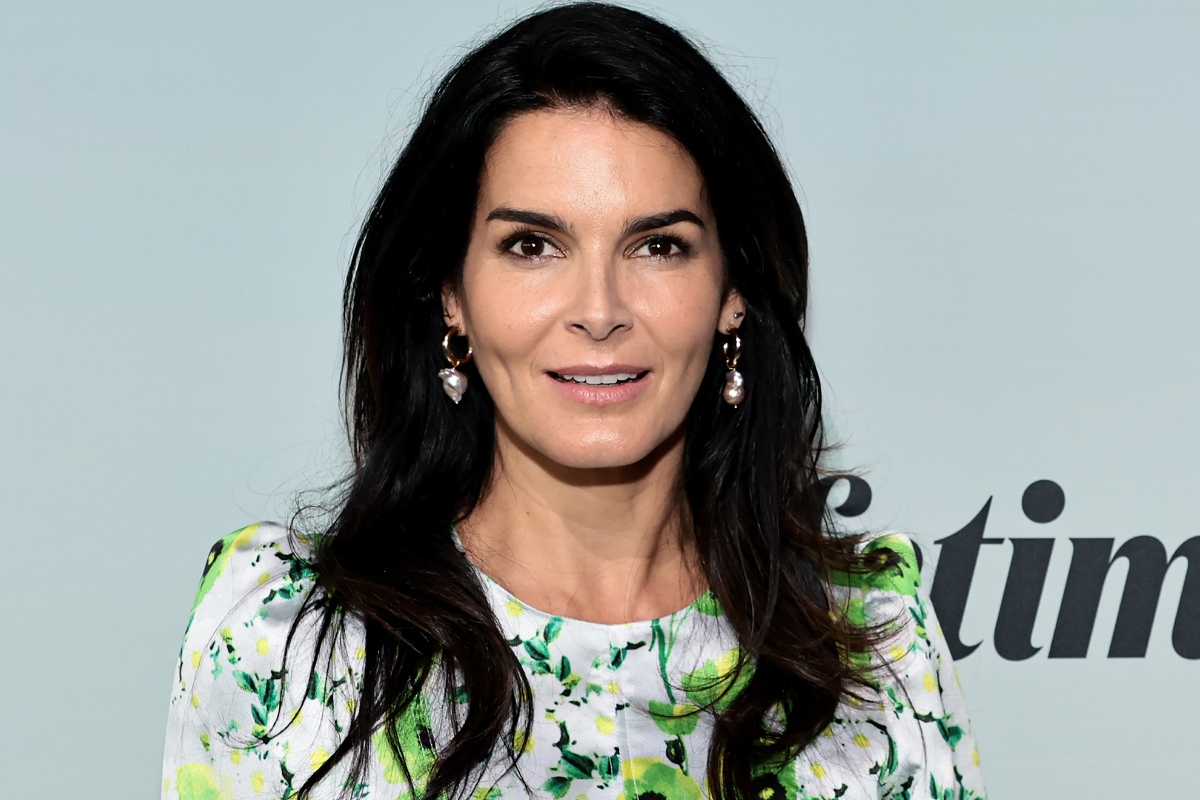 angie-harmon-sues-deliveryman-who-shot-and-killed-her-dog-amid-unfathomable-grief