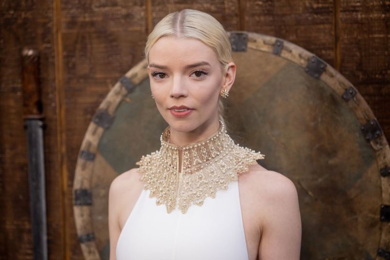 anya-taylor-joy-still-doesnt-have-a-drivers-license-heres-why