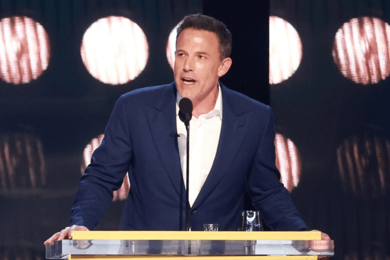 ben-affleck-steps-out-with-son-in-first-outing-since-sparking-plastic-surgery-rumors-at-tom-brady-roast