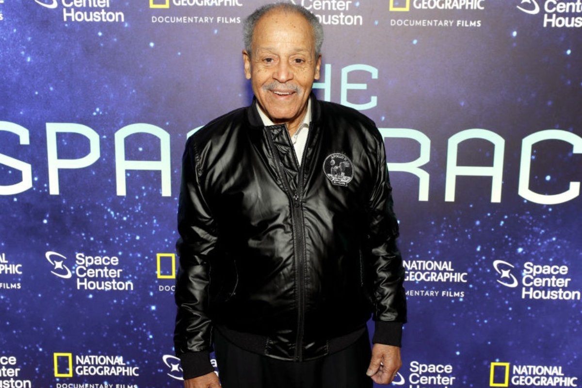 ed-dwight-history-making-astronaut-candidate-finally-travels-to-space-at-age-90