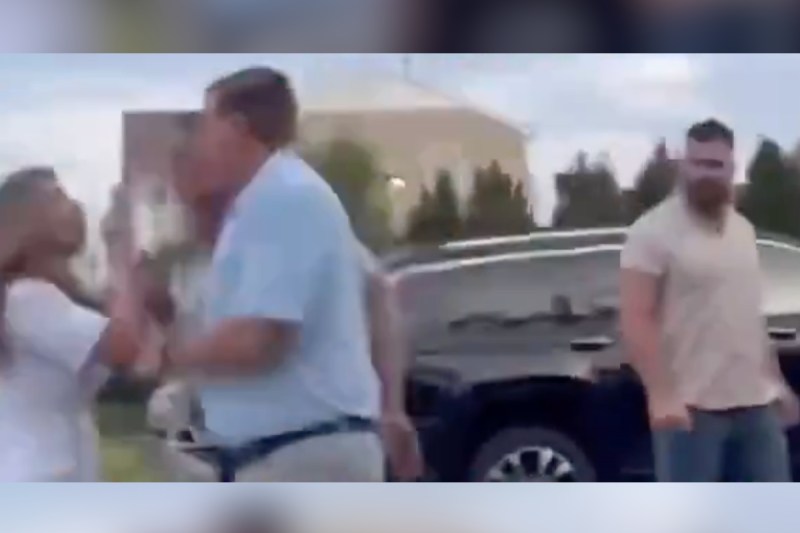 heated-fan-apologizes-to-jason-kylie-kelce-for-viral-screaming-match