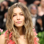 jessica-biel-says-she-gave-her-face-to-her-and-justin-timberlakes-rarely-seen-son-silas