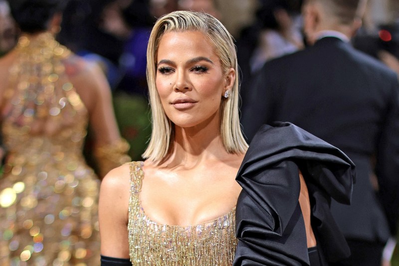 khloe-kardashian-reveals-how-she-dropped-80-pounds-after-giving-birth-to-daughter-true