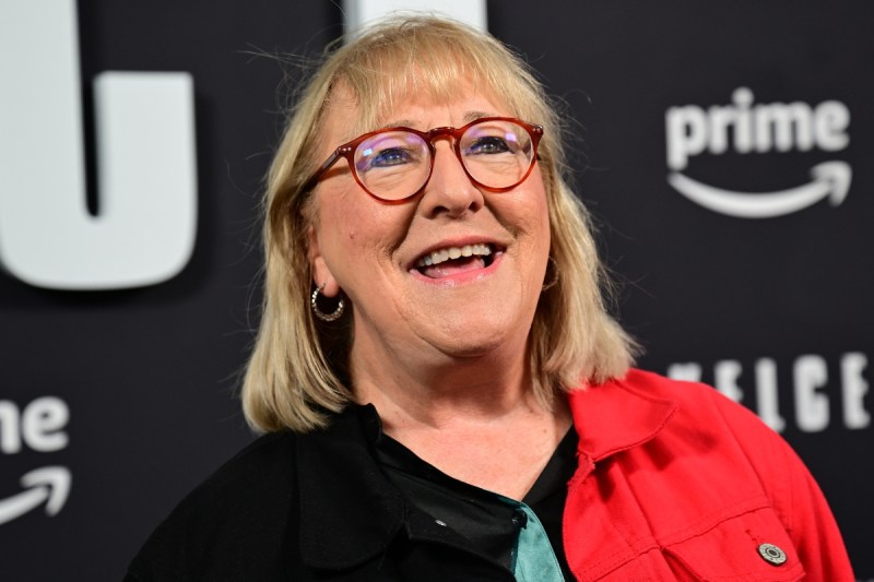 martha-stewart-was-begged-not-to-mention-taylor-swift-in-donna-kelce-interview