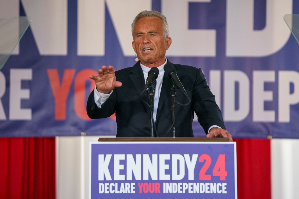 robert-f-kennedy-jr-claims-doctors-found-a-dead-worm-in-his-brain