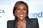 robin-roberts-returns-to-gma-with-fractured-wrist-after-tennis-court-fall