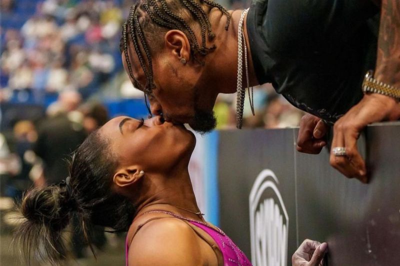 simone-biles-calls-out-disrespectful-fans-criticizing-husband-jonathan-owens-respectfully-f-k-off
