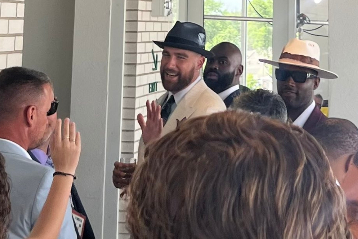 travis-kelces-2024-kentucky-derby-outfit-breaks-the-internet