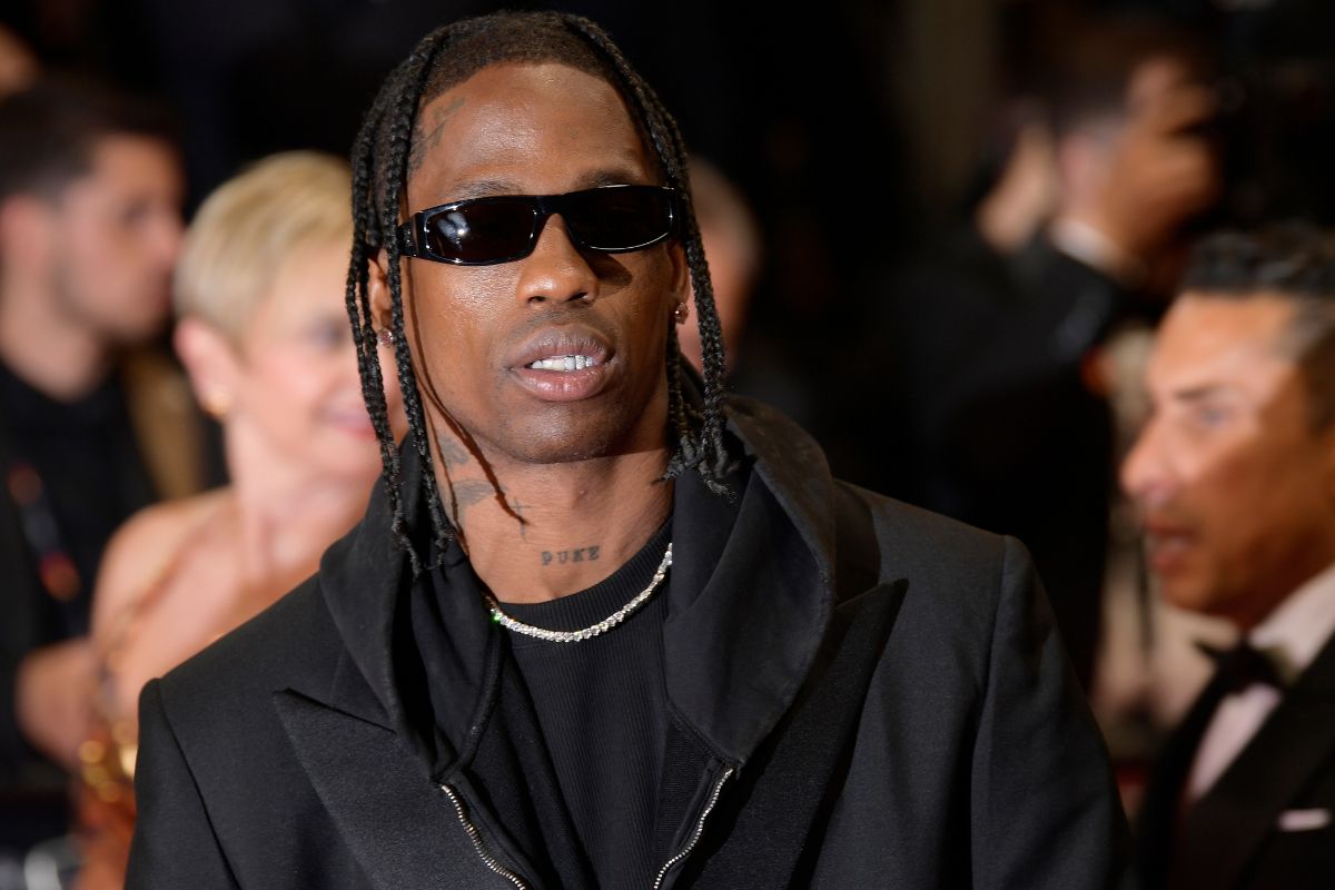 travis-scott-and-tyga-get-into-huge-physical-altercation-in-crazy-video