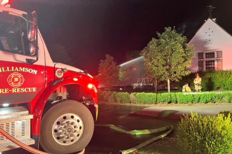 carrie-underwood-house-catches-fire-with-family-inside