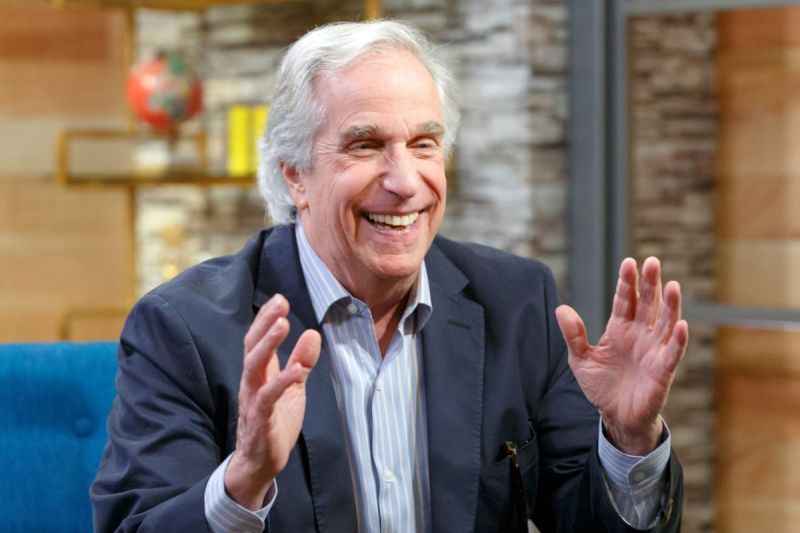 henry-winkler-saved-from-burning-hotel-after-thinking-fire-alarms-were-clock-radio