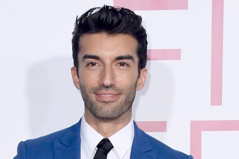 jane-the-virgin-star-justin-baldoni-hospitalized-with-serious-infection