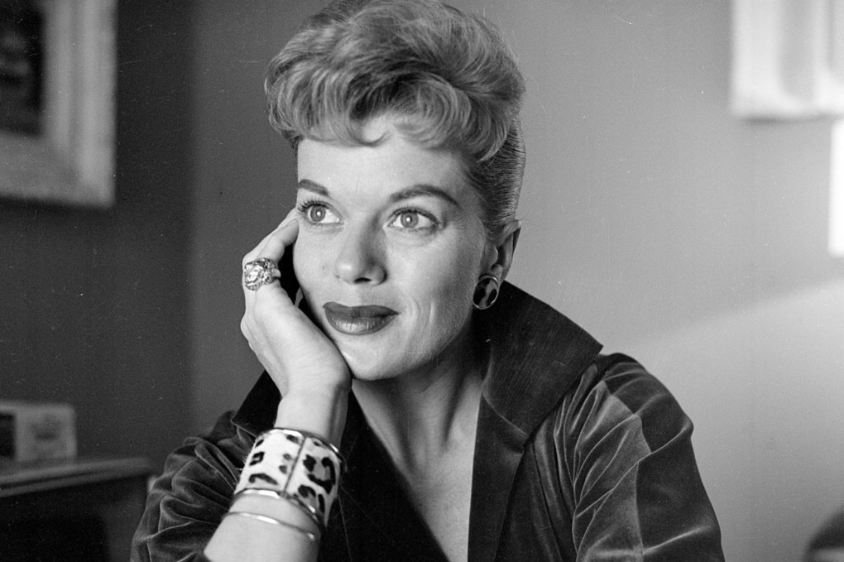 janis-paige-hollywood-star-known-for-work-with-fred-astaire-and-bob-hope-dead-at-101