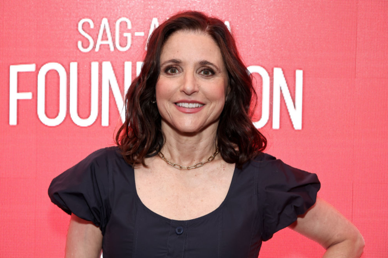 julia-louis-dreyfus-speaks-out-against-jerry-seinfelds-red-flag-complaints-about-political-correctness