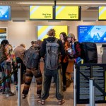 spirit-airlines-workers-caught-in-all-out-brawl-at-check-in-desk-in-crazy-video