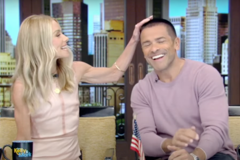 kelly-ripa-roasts-mark-consuelos-for-new-hairstyle-its-like-a-chinchilla