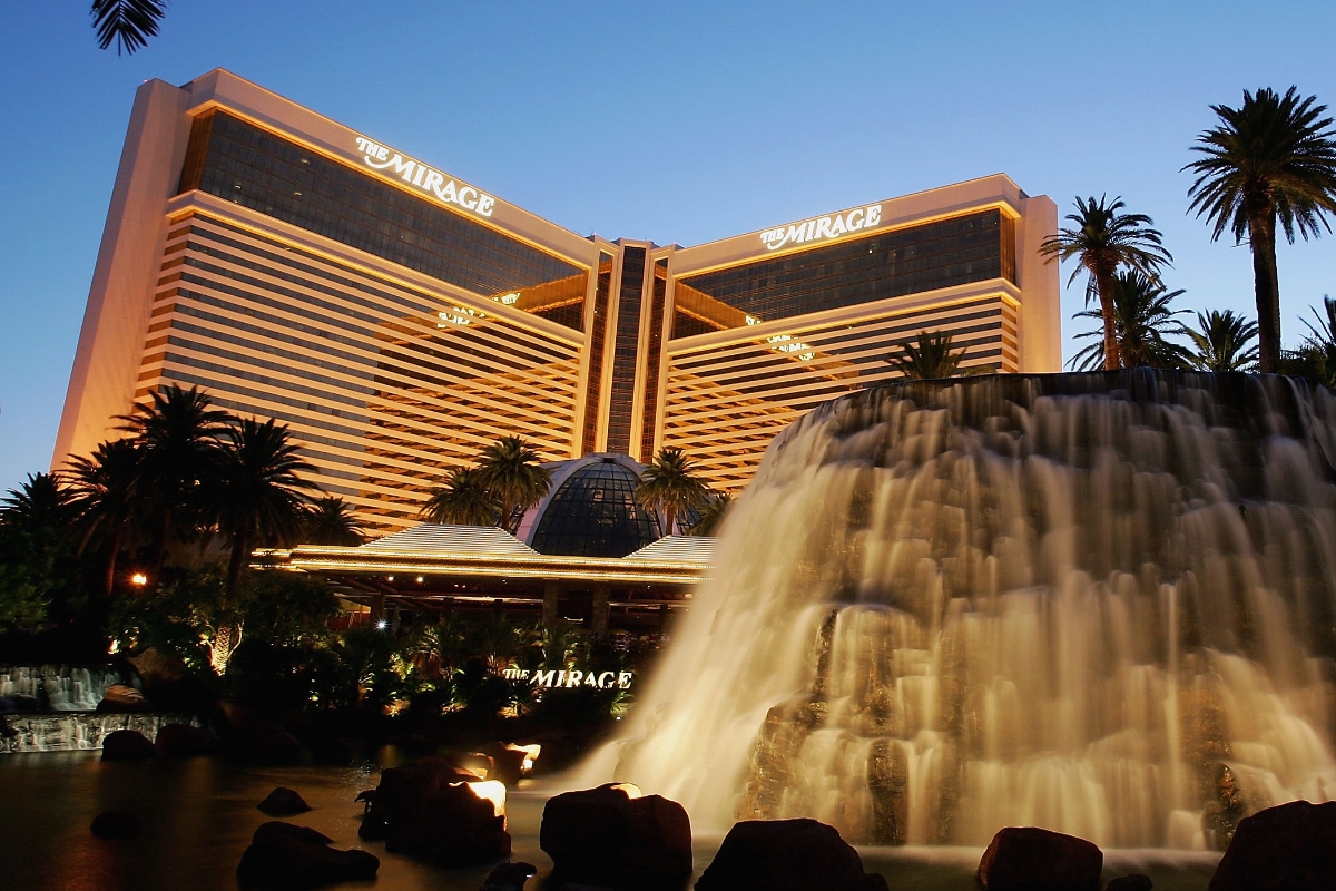 las-vegas-casino-forced-to-give-1-6-million-away-before-closing