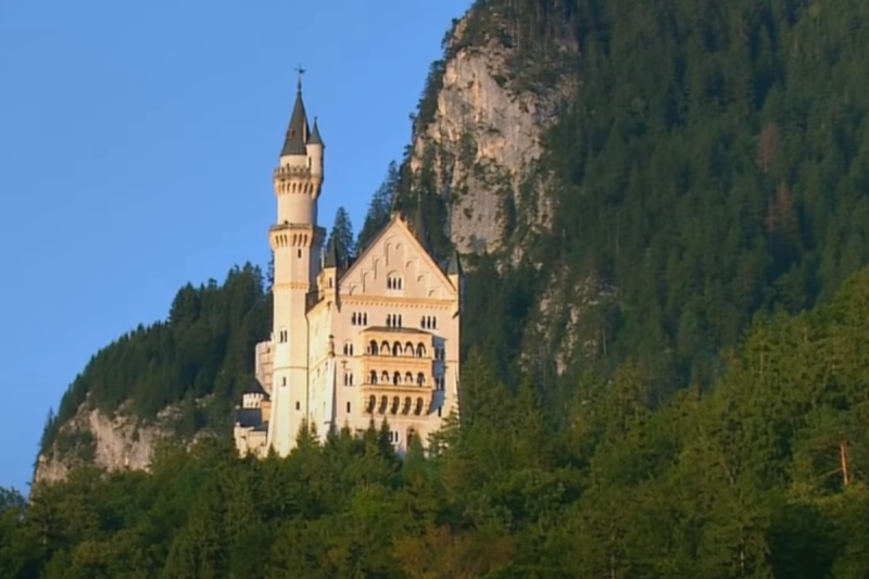 czech-gymnast-natalie-stichova-dies-at-23-after-falling-off-mountain-while-taking-selfie