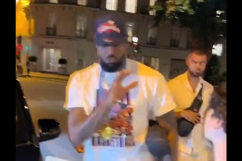 fans-slam-lebron-james-after-he-refuses-pic-with-fan-following-olympics-closing-ceremony