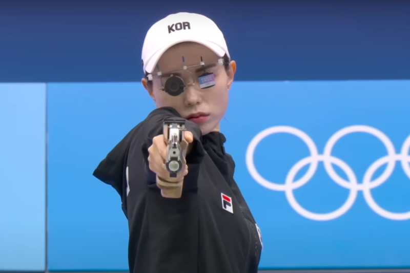viral-olympic-shooter-kim-yeji-collapses-at-press-conference-in-scary-video