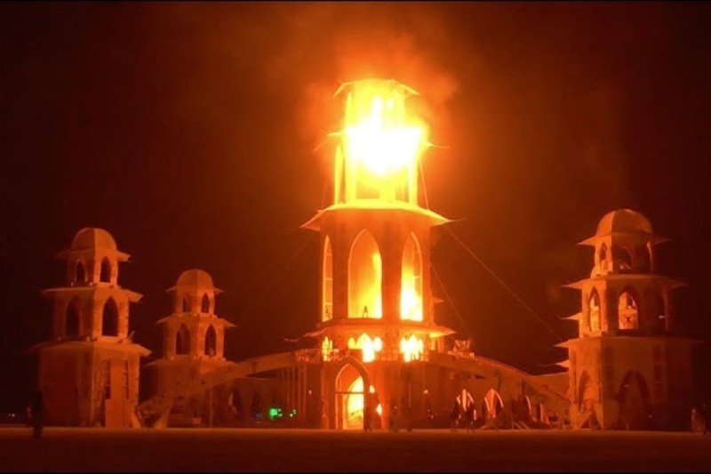 woman-dies-at-burning-man-festival-on-opening-day