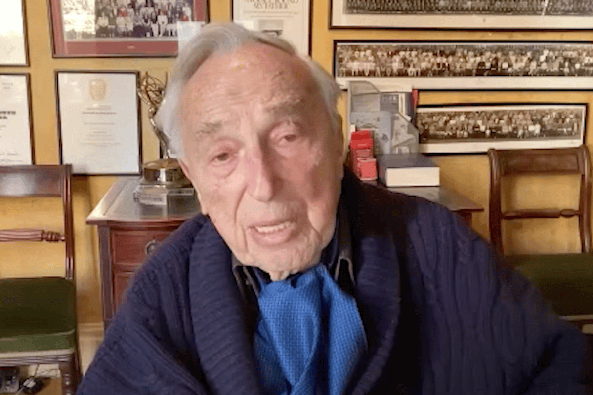 Iconic Film Director Alvin Rakoff Dies at 97